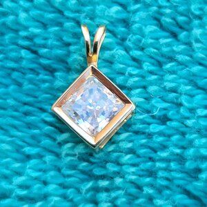 2CARAT PRINCESS CUT CUBIC ZIRCONIA SOLITAIRE PENDANT